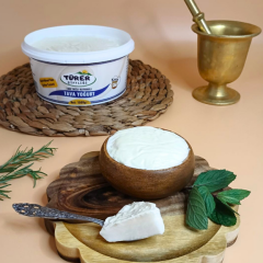 Türer Çiftliği Tam Yağlı Kaymaklı Tava Yoğurt 1.500 Gr