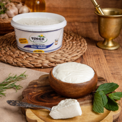 Türer Çiftliği Tam Yağlı Kaymaklı Tava Yoğurt 1.500 Gr