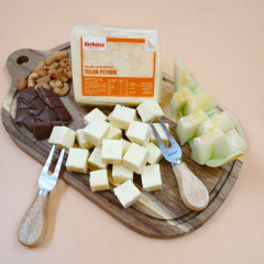 Kecheese Tam Yağlı Olgunlaştırılmış Tulum Peyniri - İzmir Tulumu 1 Kg