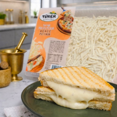 Türer Çiftliği Tam Yağlı Rende Peynir 2 Kg